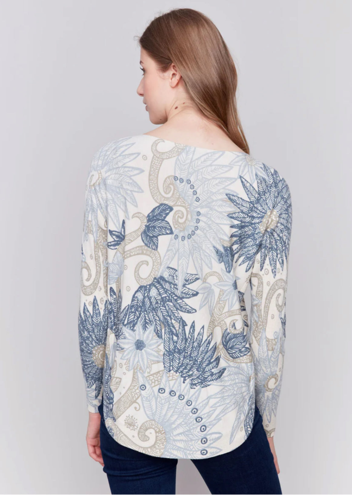 CHAR PRINTED ROUND HEM SWEATER WITH POCKET FEATHER PRINT