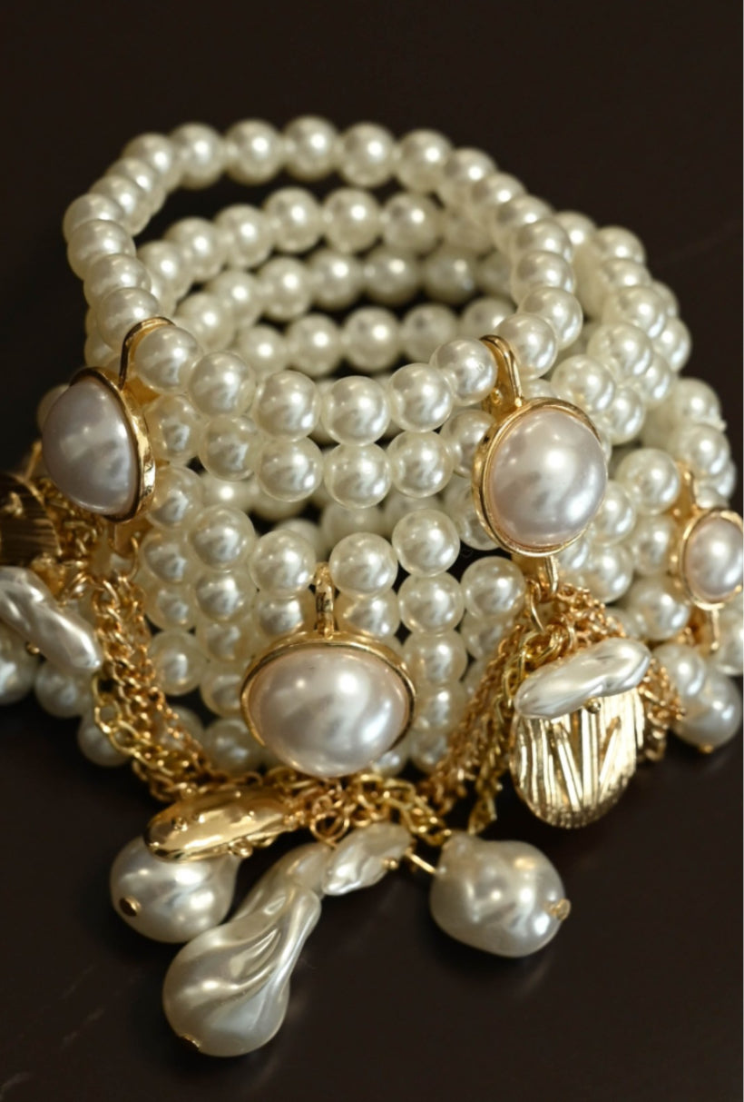 Baroque Charm Pearl Bracelet