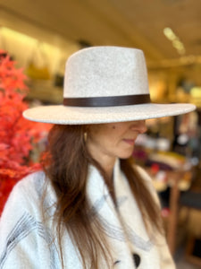 Ivory Brimmed Hat With Leatherie Band