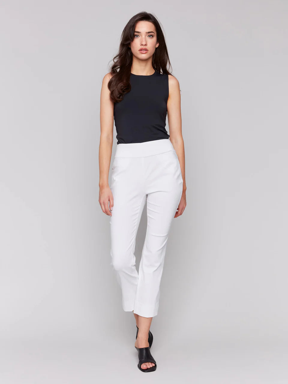 Charlie B White Capri Pants with Pockets
