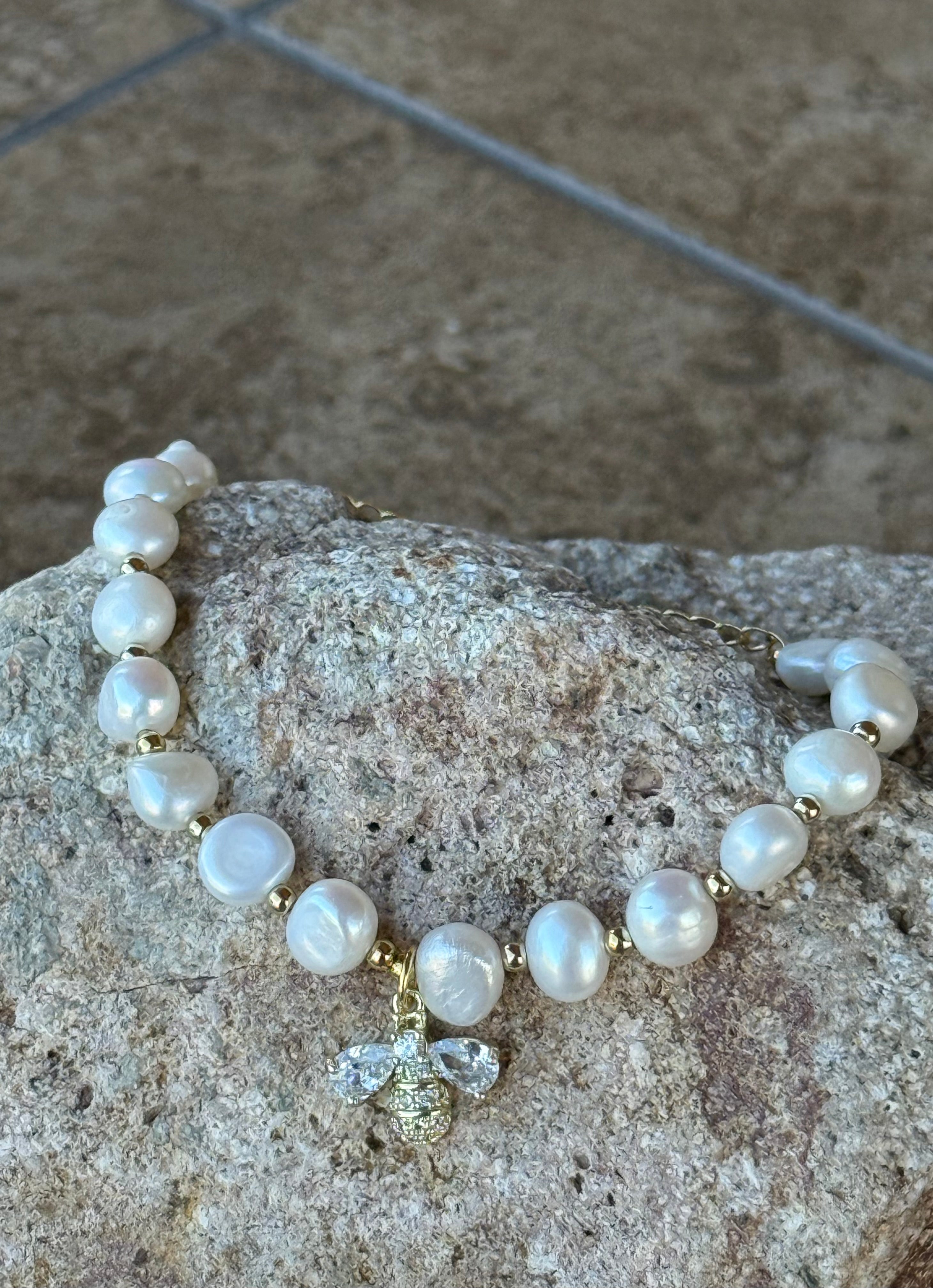 Honey Pearl Bracelet