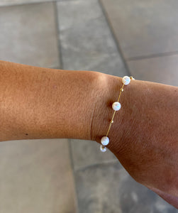 FUYU Gold String Fresh Pearl Bracelet