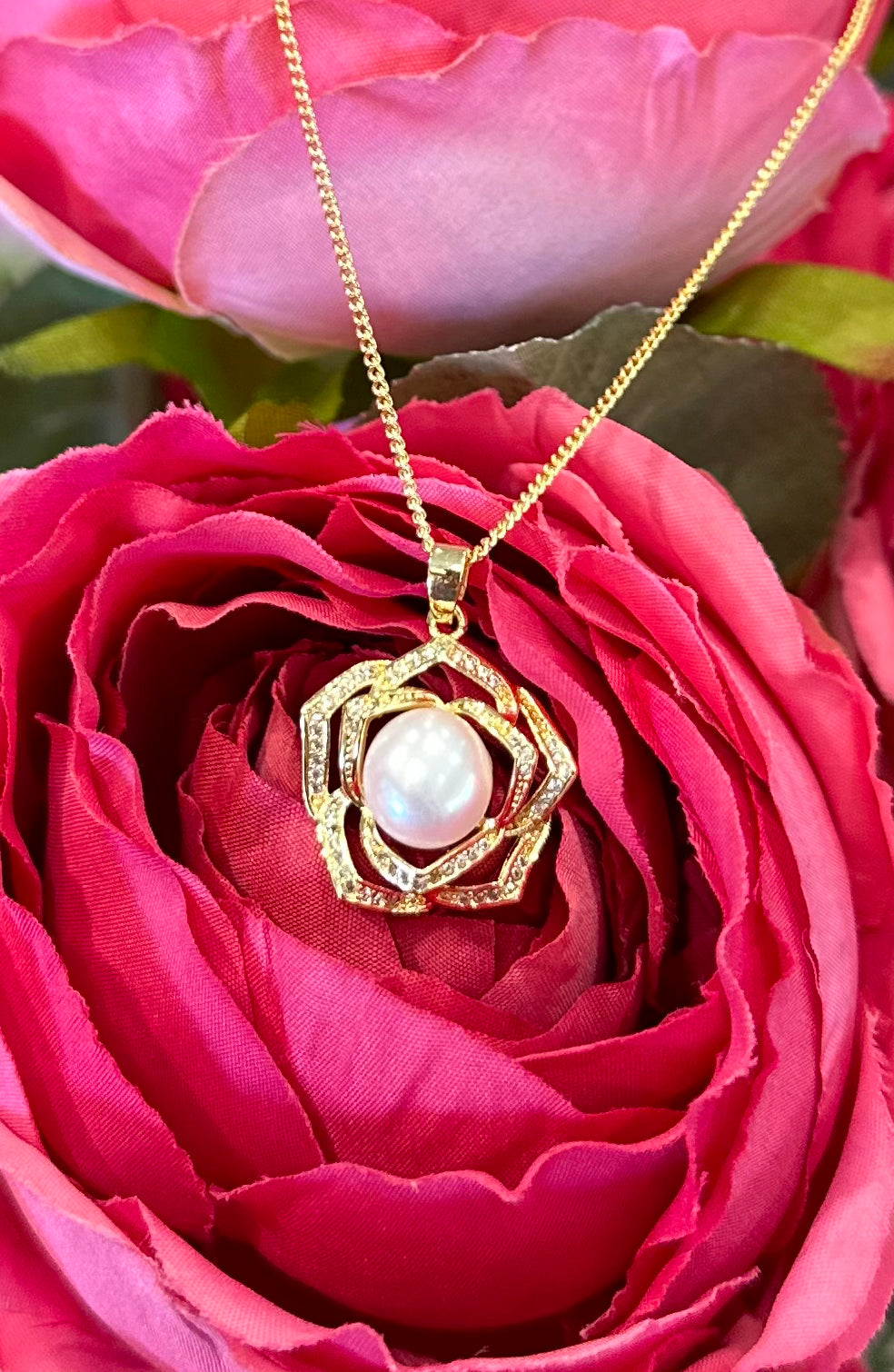 FUYU PEARL ROSE NECKLACE