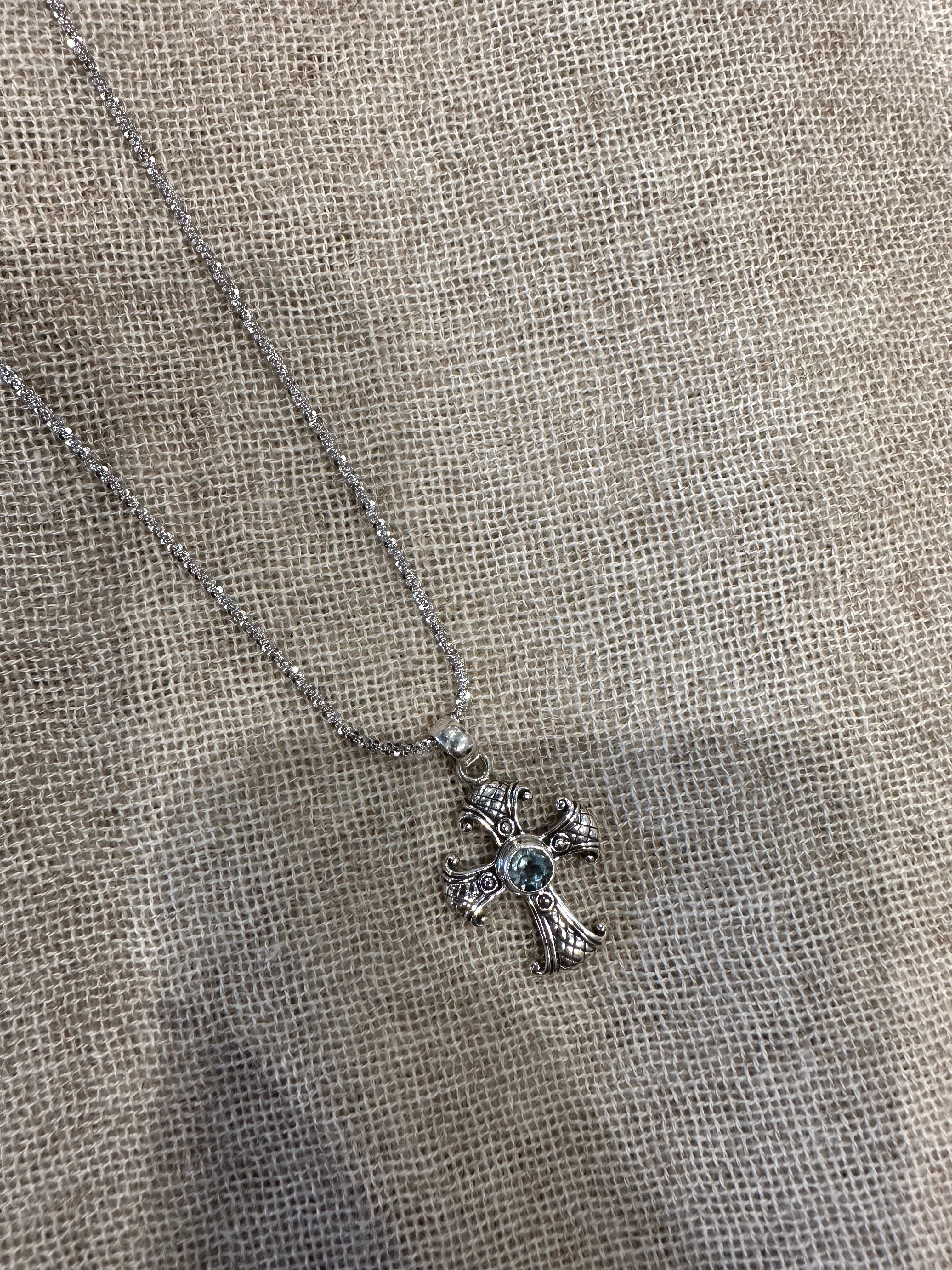 AYUN STERLING SILVER NECKLACE CROSS