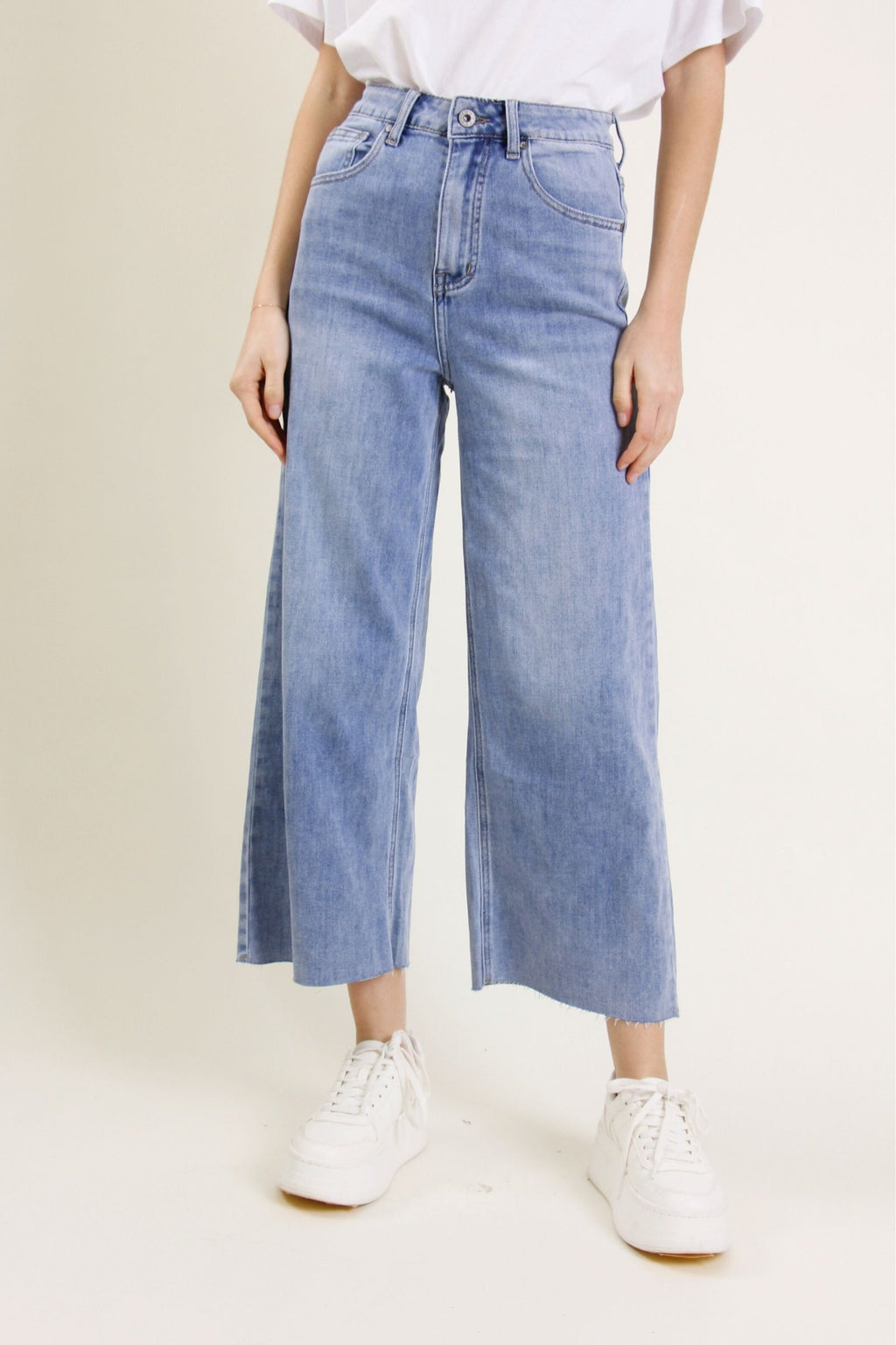 Weekend Cropped Wide-Leg Jean