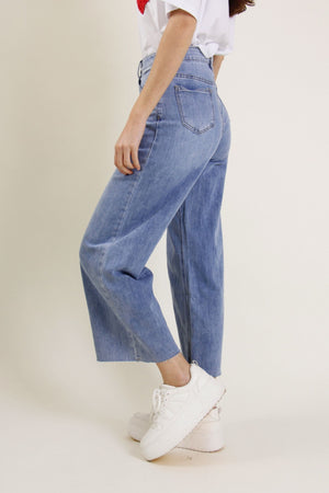 Weekend Cropped Wide-Leg Jean 2