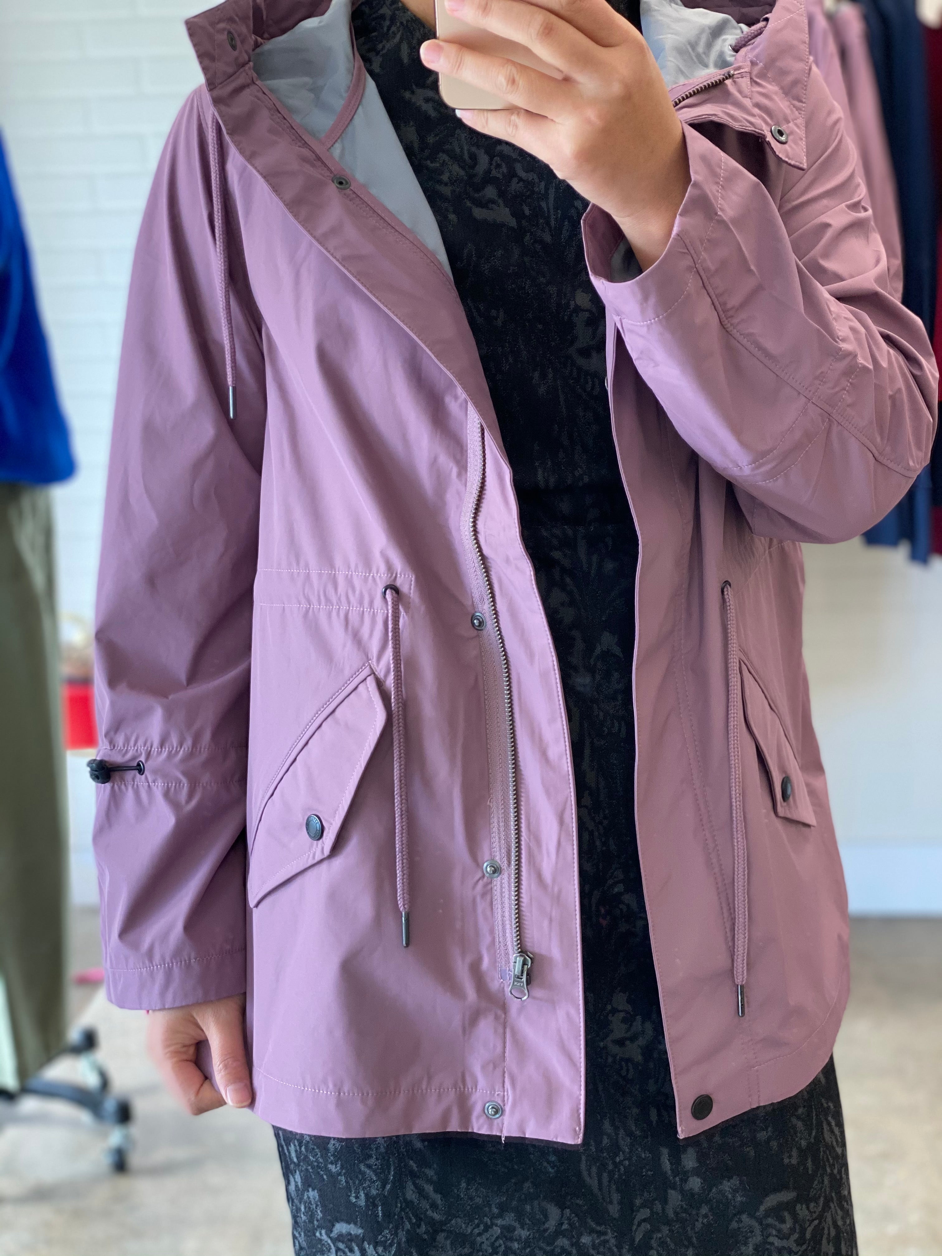 ZHUI 8916 RAINCOAT (100% TERYLENE OUTSIDE, MICROFIBER LINING, WATER PROOF)