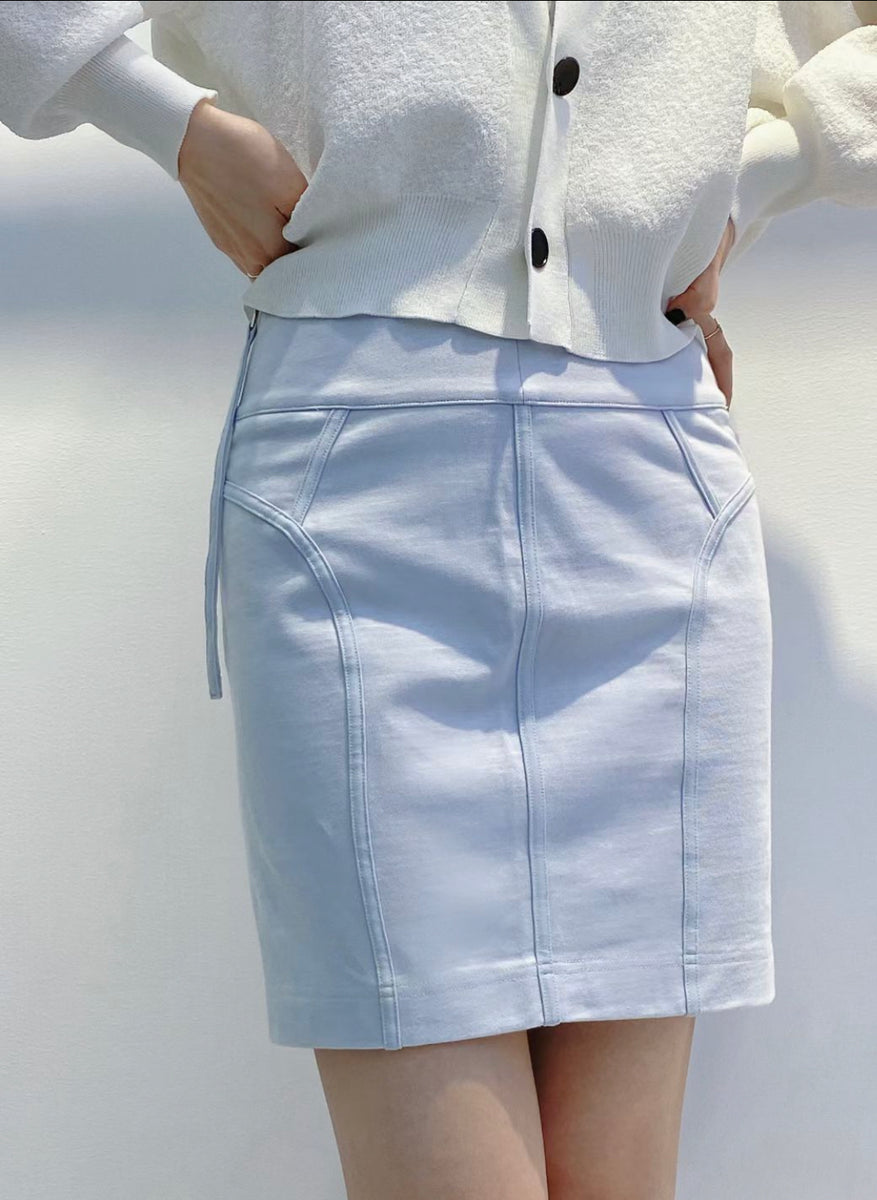 Mq Short Skirt Clutch