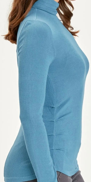 Wear Lilis Turtleneck